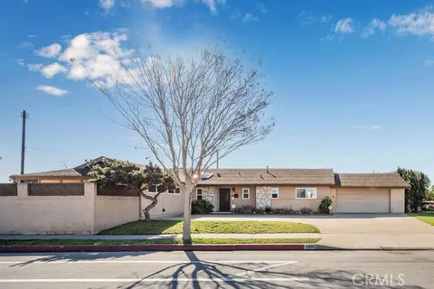 1651 Baker Street, Costa Mesa, CA MLS: PW25040065