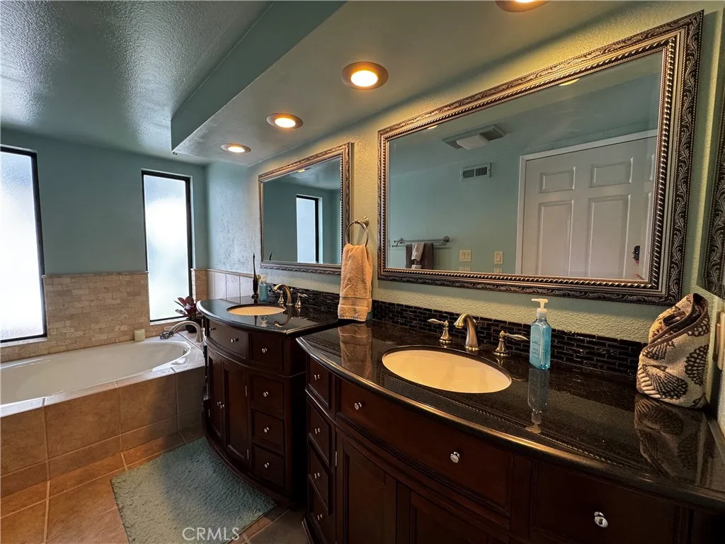 Additional image 18 of 20607 Roscoe Blvd Unit C, Winnetka, CA 91306