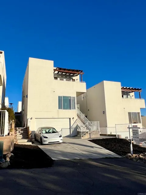 351 Maria Avenue, Spring Valley, CA 91977 - MLS#: NDP2500623