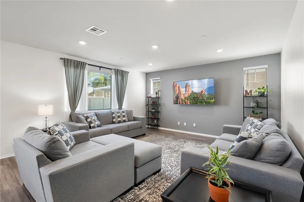 Additional image 21 of 32906 Forgecroft St, Menifee, CA 92584