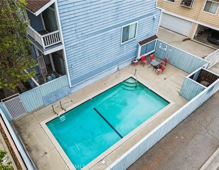21912 Hiawatha St Unit 2, Chatsworth, CA 91311