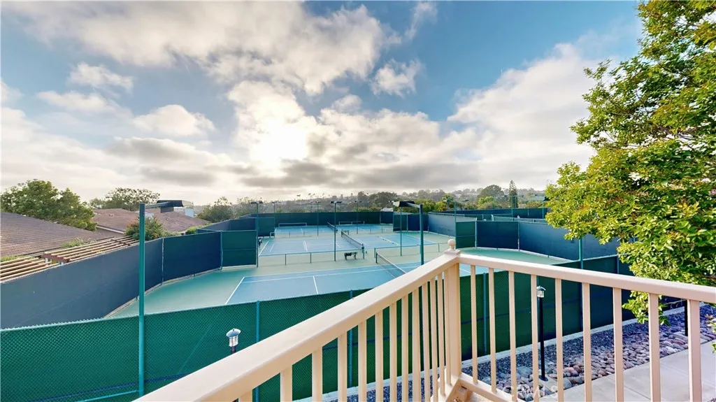 1624 Caminito Solidago, La Jolla, CA 92037