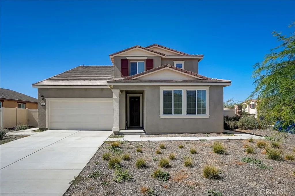 27813 SOLITUDE AVE  