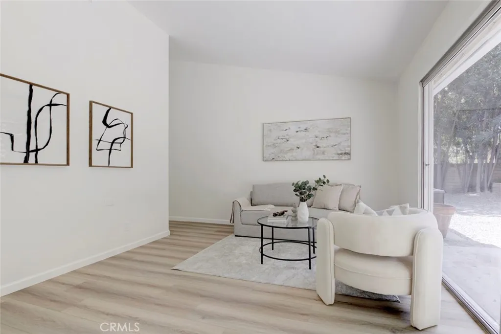 Additional image 12 of 3256 N Frederic St, Burbank, CA 91504