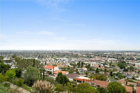 4101 Paseo De Las Tortugas, Torrance, CA 90505 - MLS#: SB25088877