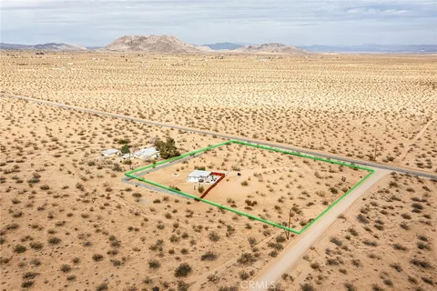 877 Phillips Road, Landers, CA MLS: JT25056441