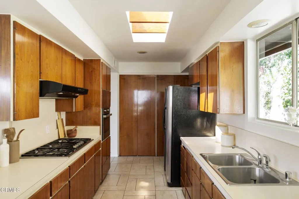 Additional image 14 of 1600 Sunset Plaza Drive, Los Angeles, CA 90069