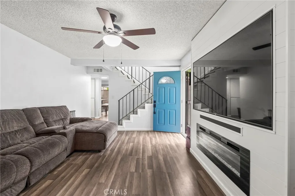 Additional image 3 of 13185 Bromont Unit 1/2, Sylmar, CA 91342