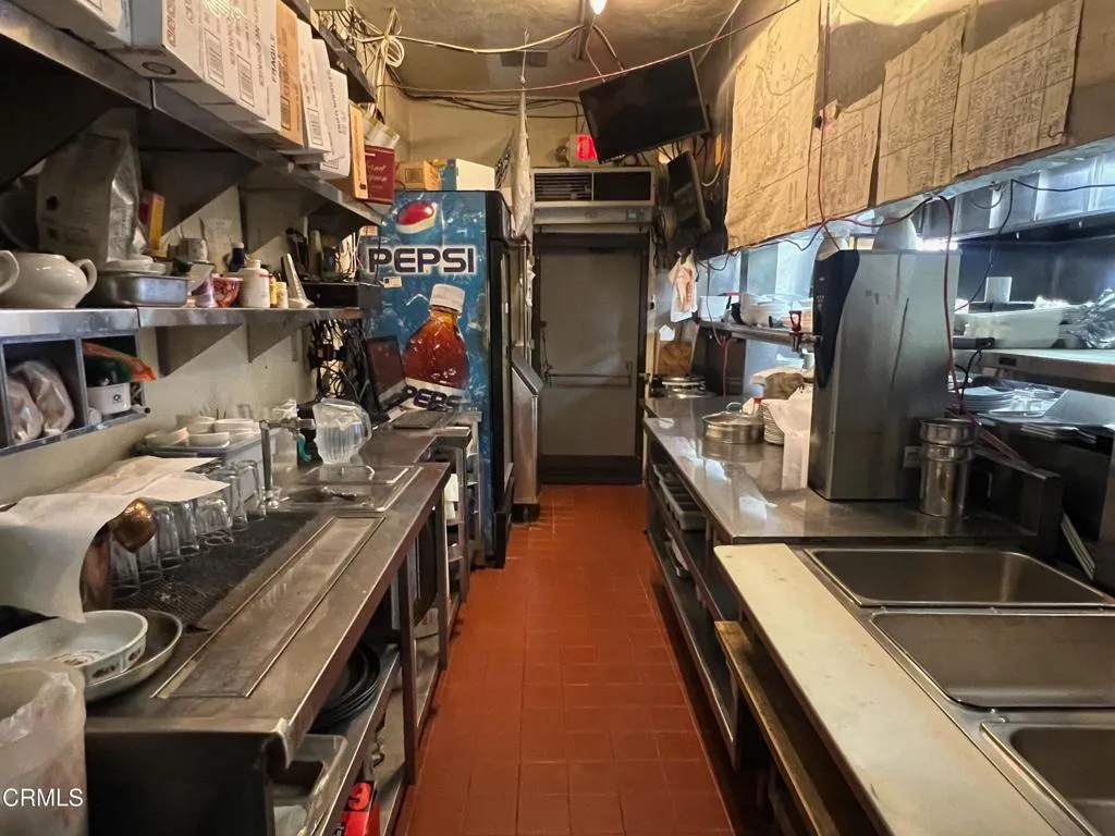 Additional image 22 of 1621 N Oxnard Boulevard, Oxnard, CA 93030