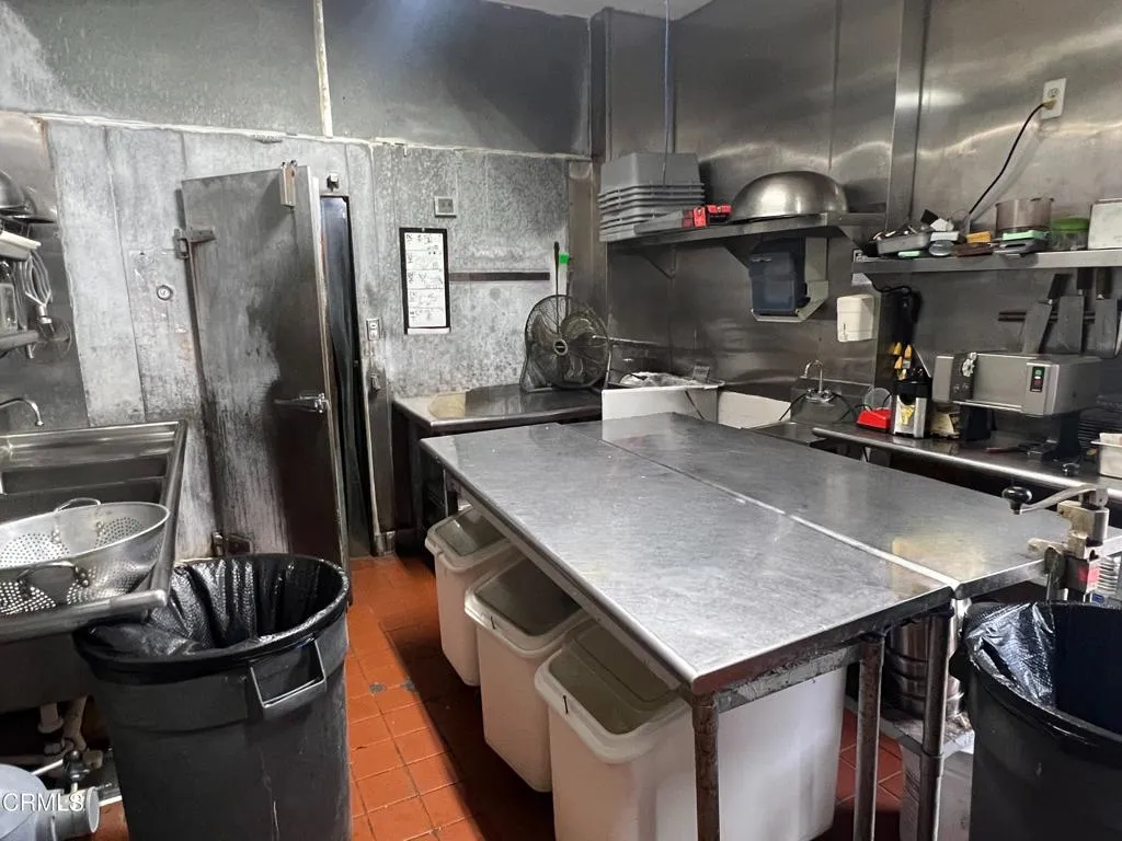 Additional image 25 of 1621 N Oxnard Boulevard, Oxnard, CA 93030