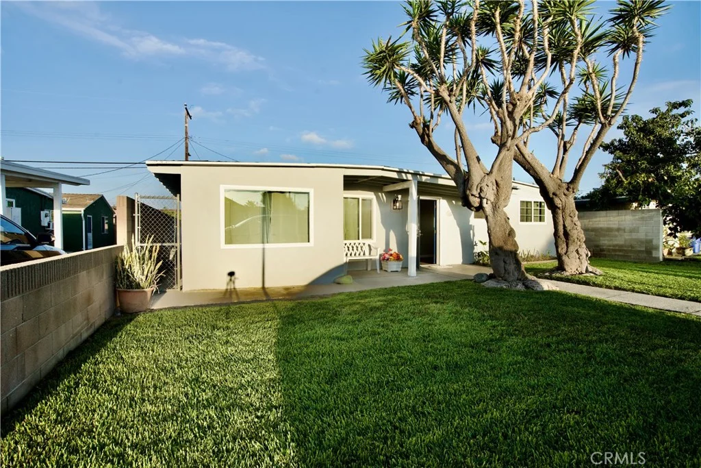 13425 Downey Ave, Paramount, CA 90723 photo 2