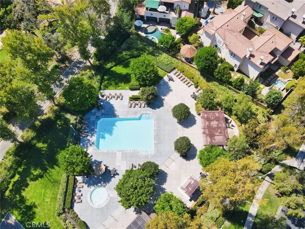 32 Canyonwood, Irvine, CA 92620