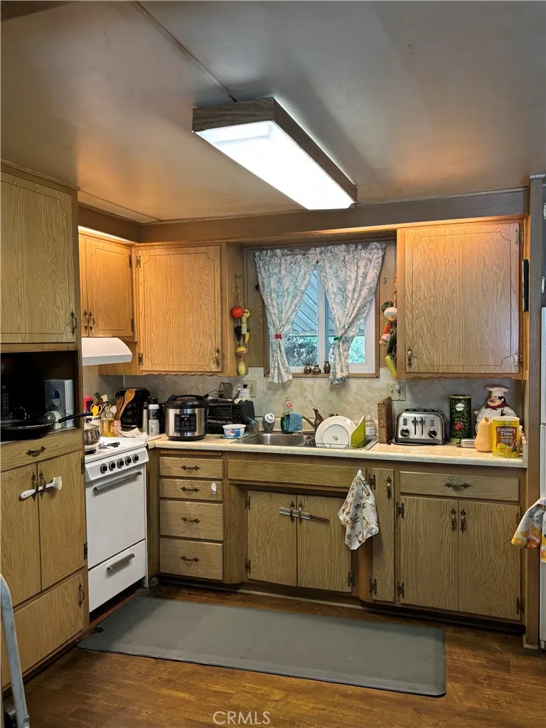 Additional image 23 of 301 E Foothill Boulevard Unit 24, Pomona, CA 91767