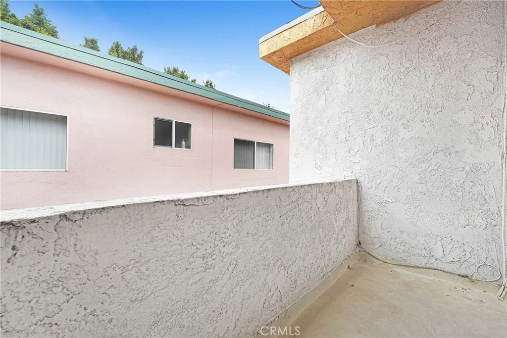 12735 Caswell Ave Unit 7, Los Angeles, CA 90066