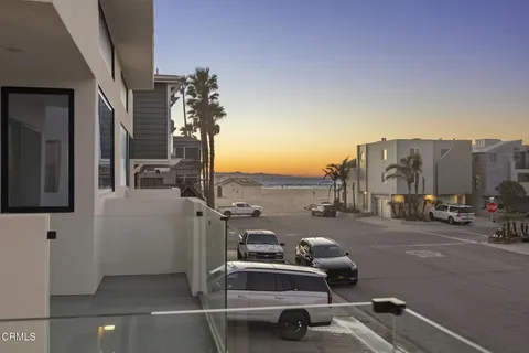 116 La Brea Street, Oxnard, CA MLS: V1-29299