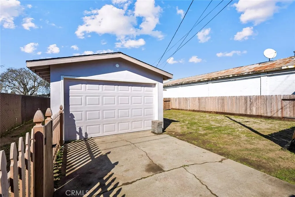 Additional image 17 of 341 2nd Street, Livingston, CA 95334