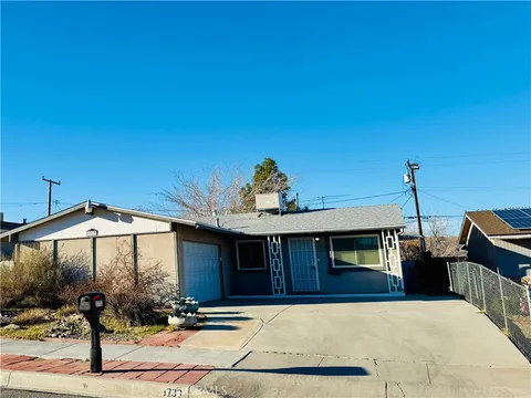 1733 Paloma Street, Barstow, CA 92311 - MLS#: HD25041463