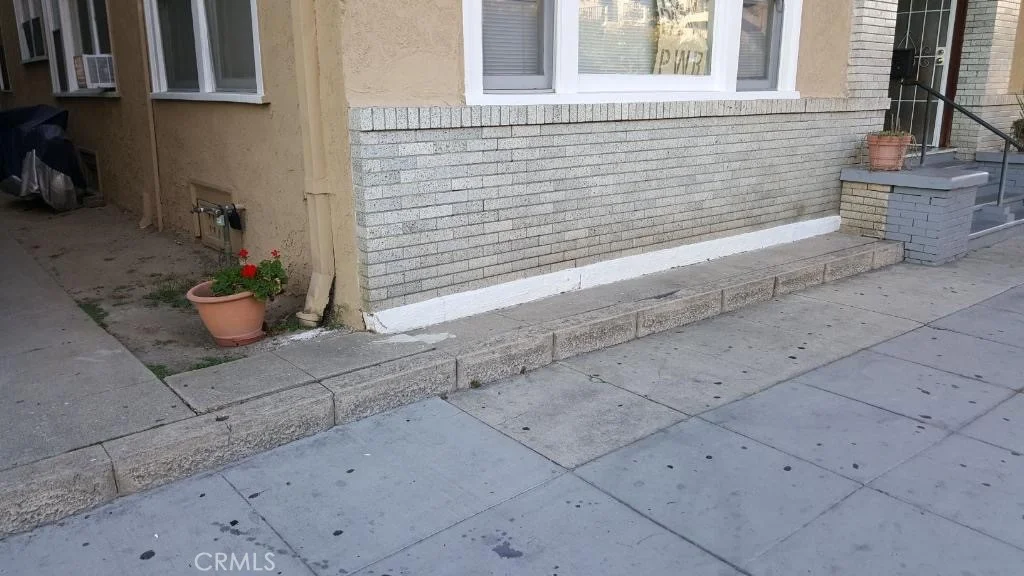 301 W 4th St, Long Beach, CA 90802