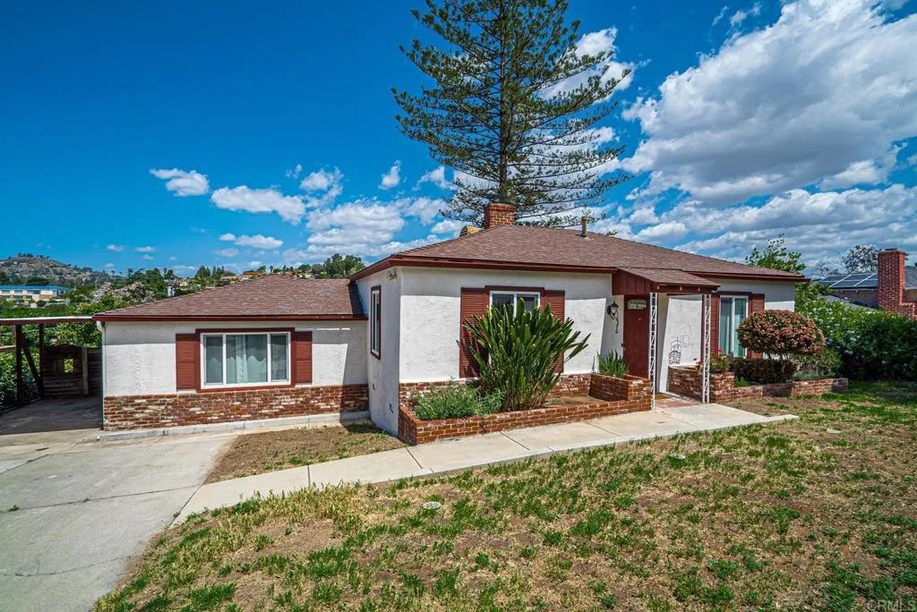 2135715546.jpeg?format=webp