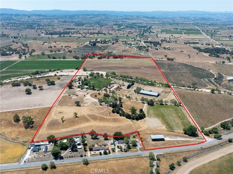 8455 Creston Road, Paso Robles, CA 93446 - MLS#: NS25108438