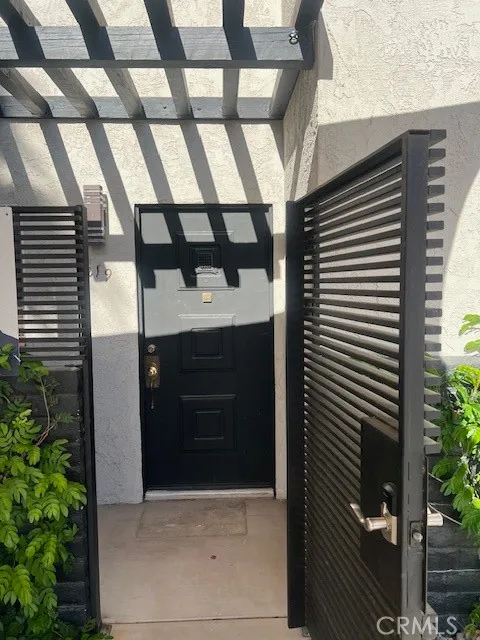 219 S Cahuilla Road, Palm Springs, CA MLS: BB25086992