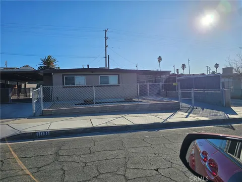 1010 Taos Drive, Barstow, CA MLS: HD25017801