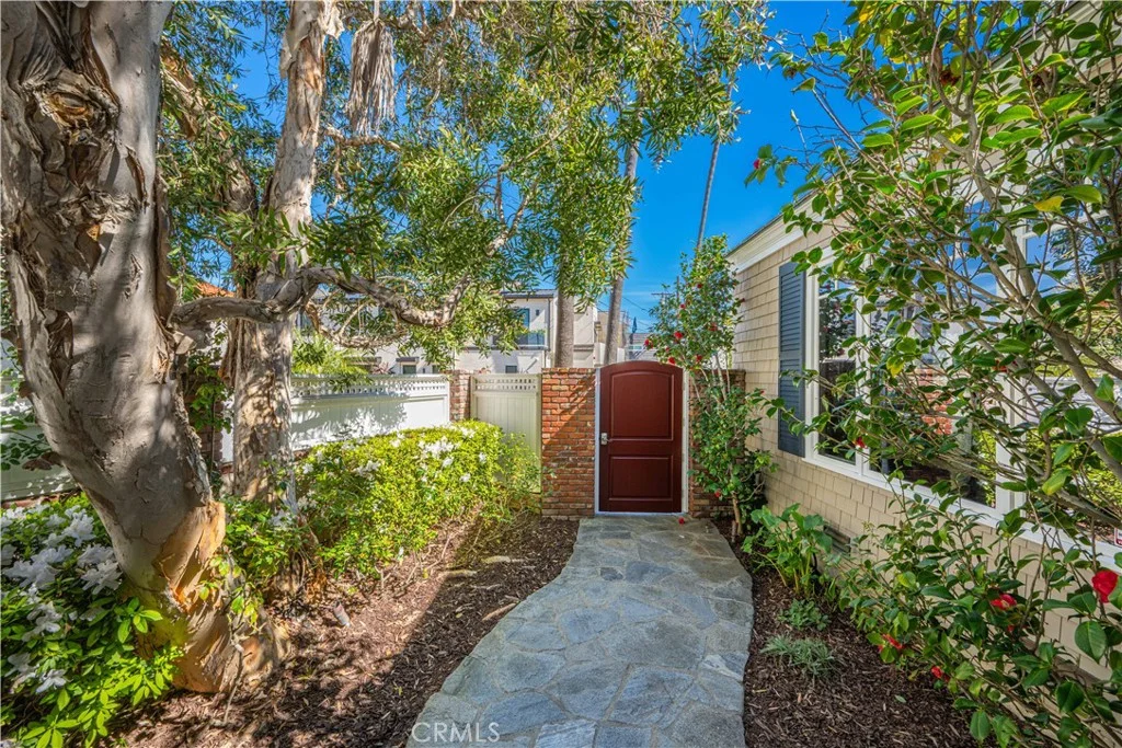 33 Palermo Walk, Long Beach, CA 90803 photo 3