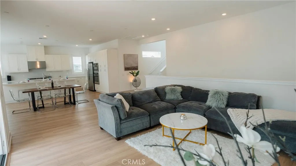 Additional image 37 of 241 Proctor, Irvine, CA 92618