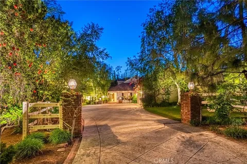 19 Dapplegray Road, Bell Canyon, CA 91307 - MLS#: SR25108067