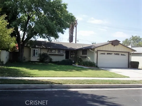 23450 Gilmore Street, West Hills, CA 91307