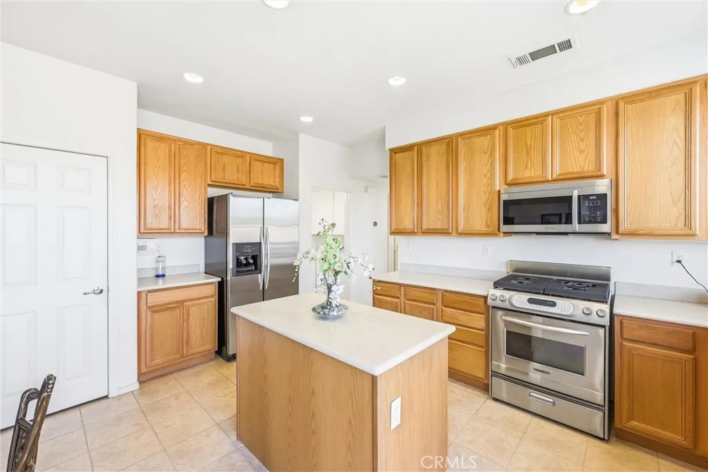 Additional image 14 of 14126 Tiger Lily Court, Hesperia, CA 92344