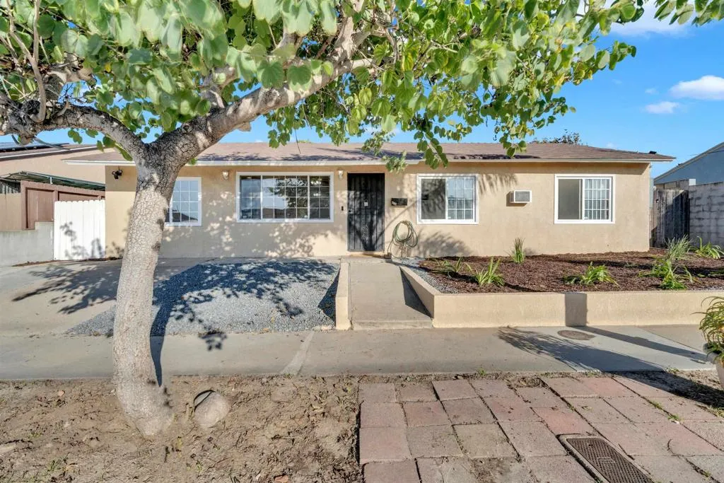 853 Bonsall St, San Diego, CA 92114