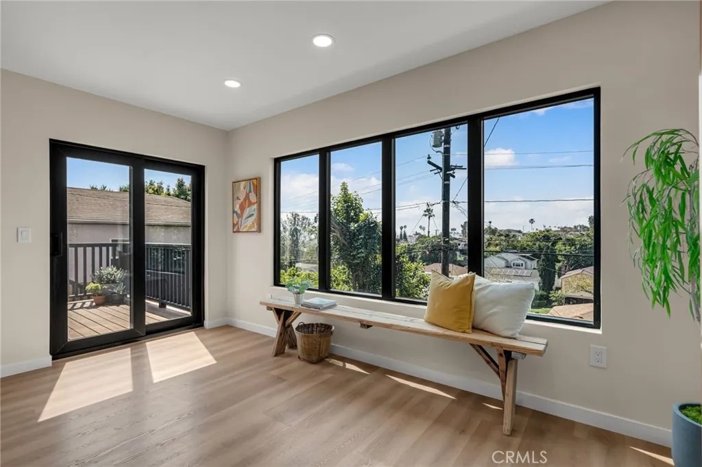 Additional image 46 of 5309 Maymont Dr, Los Angeles, CA 90043