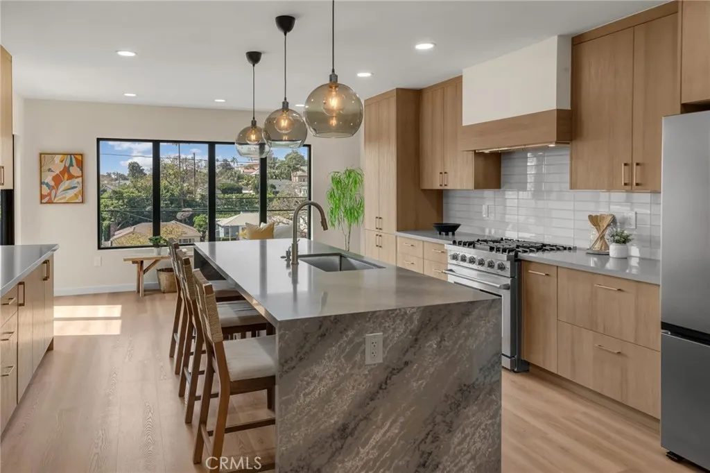 Additional image 32 of 5309 Maymont Dr, Los Angeles, CA 90043