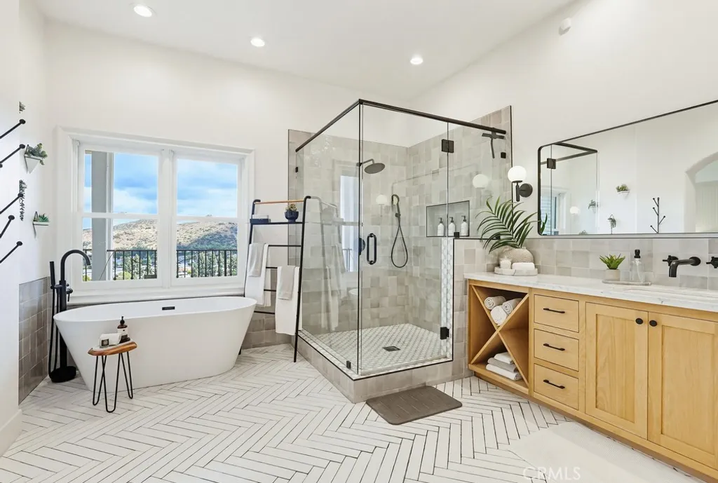 Additional image 41 of 12344 Circula Panorama, Santa Ana, CA 92705