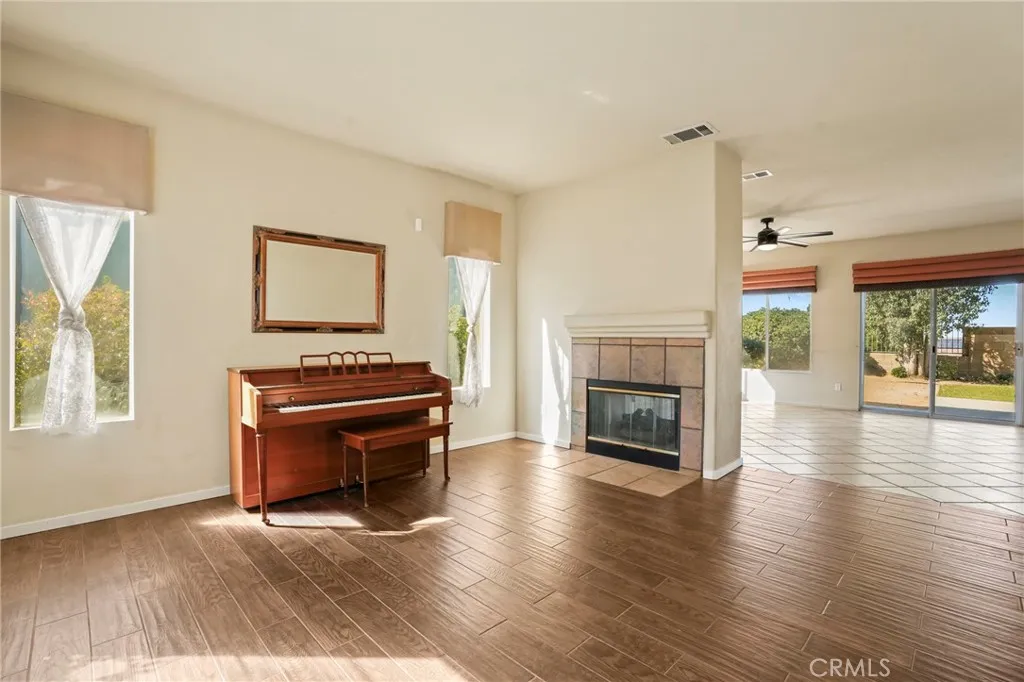 Additional image 11 of 3823 Vitrina Lane, Palmdale, CA 93551