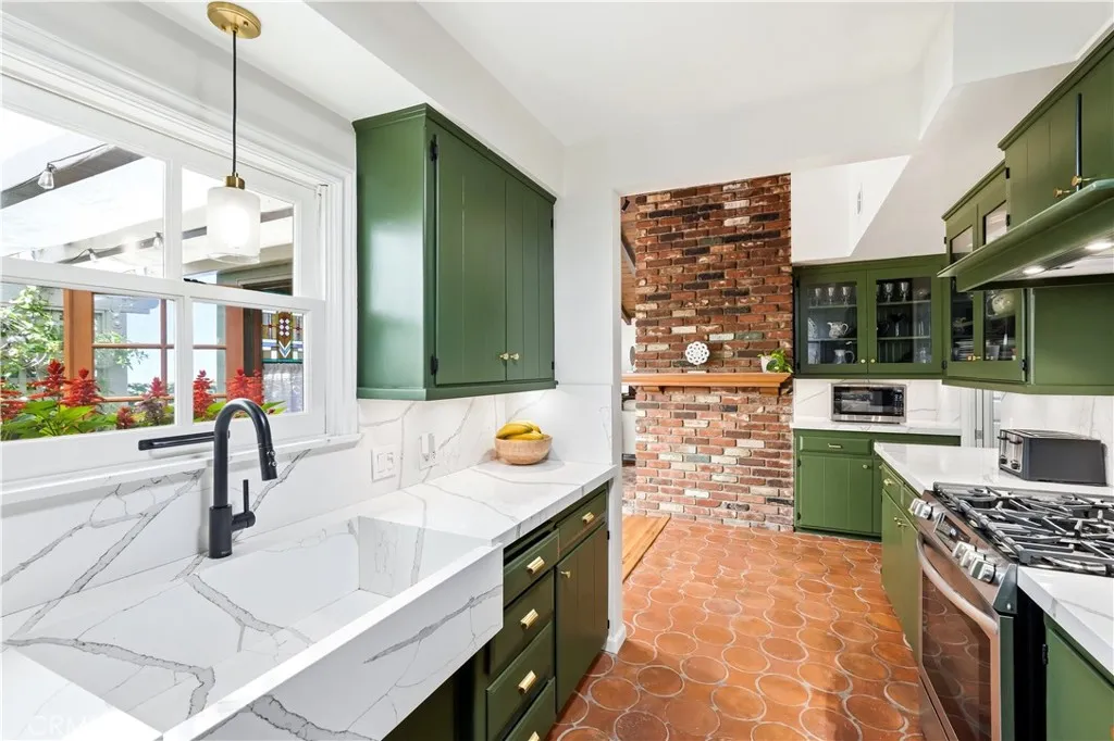 Additional image 37 of 11656 Margate Street, Valley Village, CA 91601