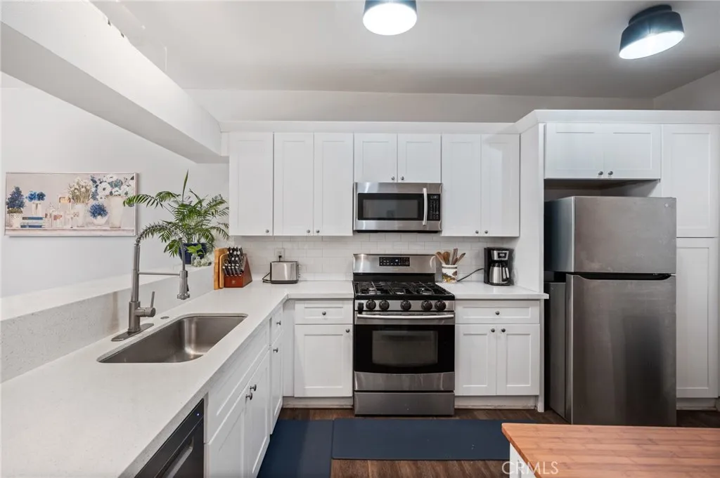 Additional image 69 of 1380 W Capitol Drive, San Pedro, CA 90732