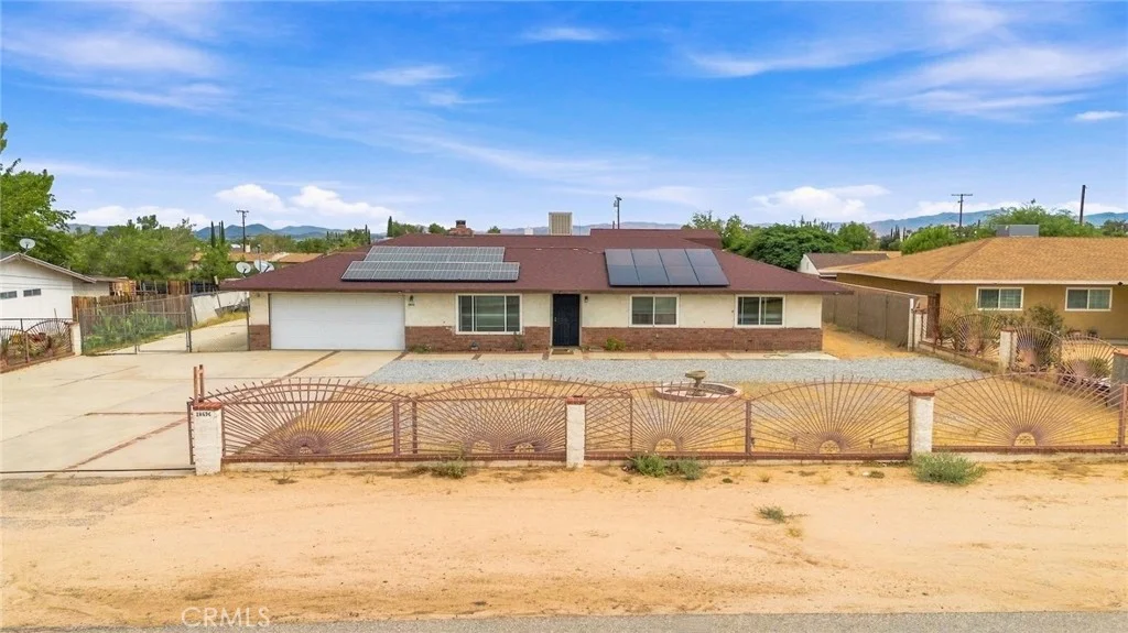 18696 Juniper St, Hesperia, CA 92345 photo 2