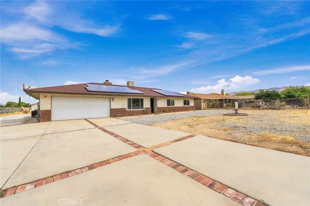 18696 Juniper St, Hesperia, CA 92345
