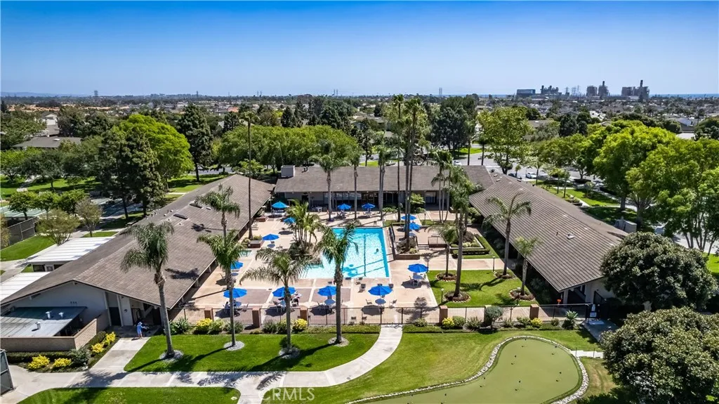 8566 Van Ness Court, Huntington Beach, CA 92646
