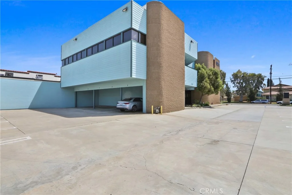 6081 Orange Avenue, Cypress, CA 90630