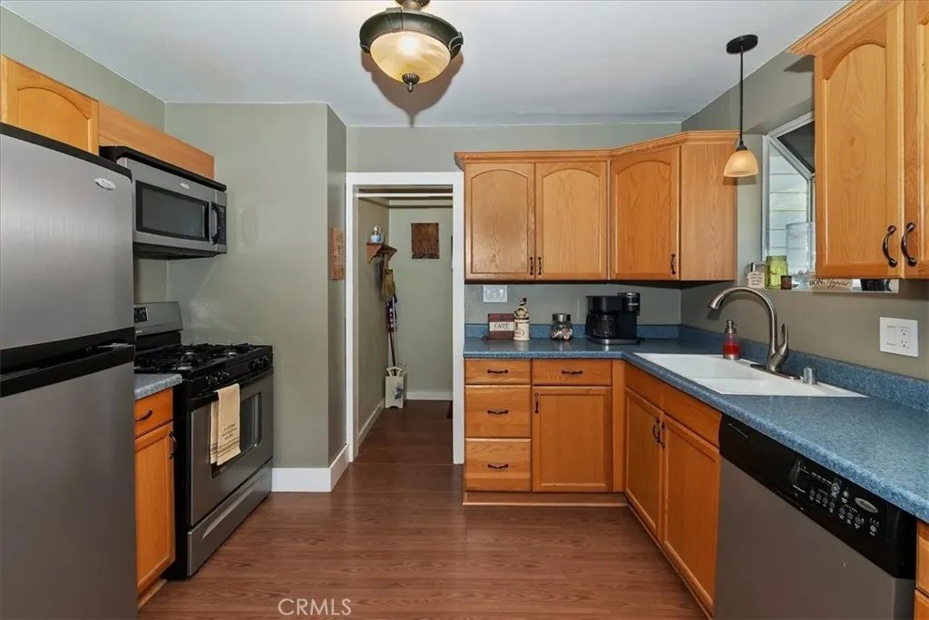 Additional image 54 of 23723 Hillside Dr, Crestline, CA 92325