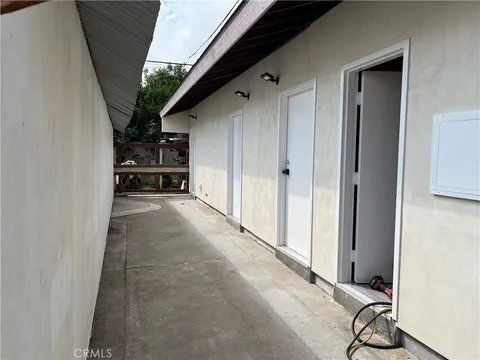 2619 Redlands Drive, Costa Mesa, CA MLS: OC25086747
