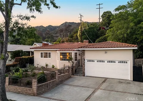 1379 Hill Drive, Los Angeles, CA MLS: AR25084266