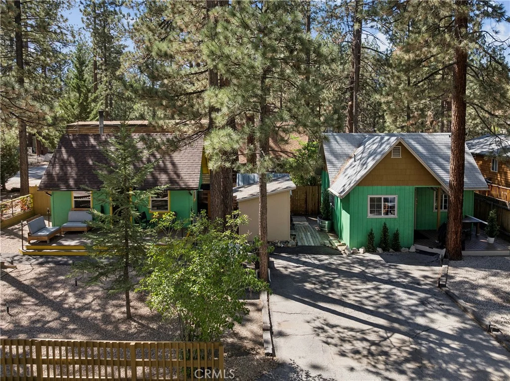 903 W Rainbow Boulevard, Big Bear City, CA 92314 photo 4