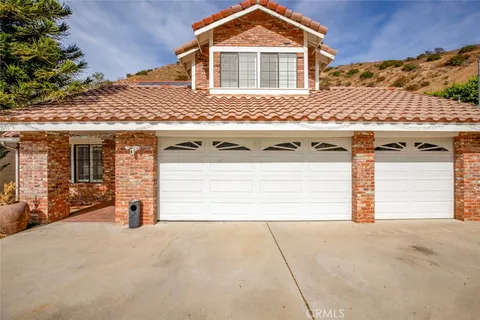 9653 La Tuna Canyon Road, Sun Valley, CA MLS: GD25099640