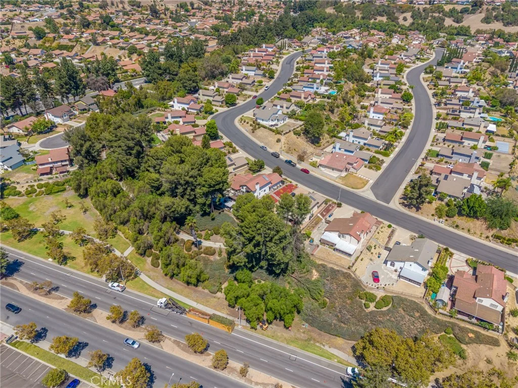 559 Amethyst Ln, Walnut, CA 91789