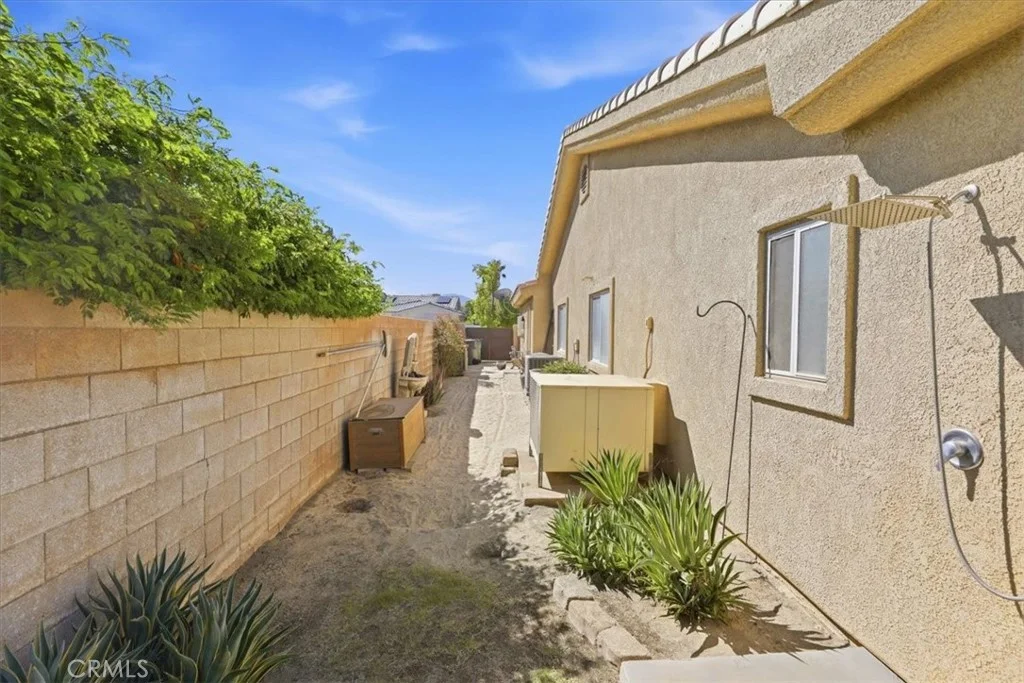 74098 Scholar Ln E, Palm Desert, CA 92211