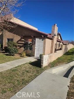 38000 17th St E Unit 16, Palmdale, CA 93550 photo 4